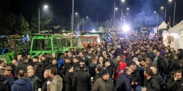 Συνέλευση των αγροτών στο μπλόκο της Νίκαιας στη Λάρισα. Τετάρτη 7 Ιανουαρίου 2026 (φωτ.: EUROKINISSI)