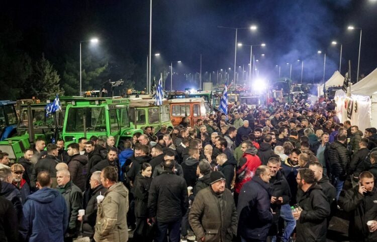 Συνέλευση των αγροτών στο μπλόκο της Νίκαιας στη Λάρισα. Τετάρτη 7 Ιανουαρίου 2026 (φωτ.: EUROKINISSI)