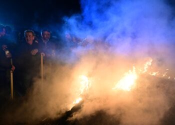 Ένταση στο μπλόκο των αγροτών στο Καναβάρι της Βοιωτίας (φωτ.: Τατιάνα Μπόλαρη/EUROKINISSI)