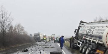 Εικόνες από το πολύνεκρο τροχαίο δυστύχημα με φιλάθλους του ΠΑΟΚ στη Ρουμανία (φωτ.: Eurokinissi)