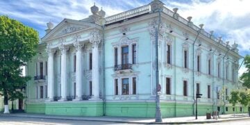 Η έπαυλη Αλφιεράκη (πηγή: creativecommons.org/publicdomain/zero/1.0/deed.en)