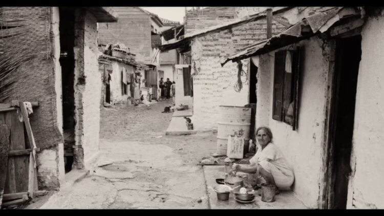 (Πηγή: YouTube/ "Dourgouti Town" Τρέιλερ)