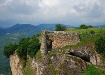 Τα ερείπια από το Κάστρο στη Χαψάμανα του Πόντου. Τα τείχη του έχουν σε μεγάλο βαθμό καταστραφεί (πηγή: kulturportali.gov.tr)