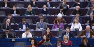 Εικόνα από την ψηφοφορία στο Ευρωκοινοβούλιο για τη συμφωνία ΕΕ-Mercosur (φωτ.: EPA/YOAN VALAT)