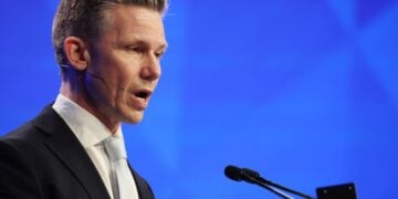 Ο υπουργός Άμυνας της Σουηδίας Παλ Γιόνσον (φωτ. αρχείου: EPA/ HOW HWEE YOUNG)