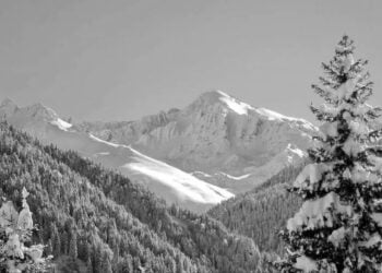 Άποψη της υψηλότερης κορυφής των Ποντικών Άλπεων (φωτ.: pexels.com)