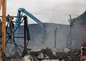 Εικόνα, σήμερα, από τις εγκαταστάσεις της εταιρείας Βιολάντα  στην εθνική οδό Τρικάλων - Καρδίτσας (φωτ.: Θανάσης Καλλιαράς/ EUROKINISSI)