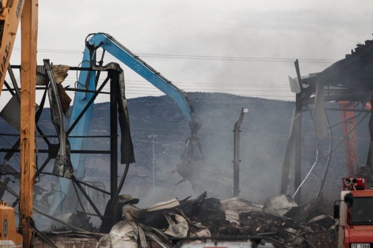 Εικόνα, σήμερα, από τις εγκαταστάσεις της εταιρείας Βιολάντα στην εθνική οδό Τρικάλων - Καρδίτσας (φωτ.: Θανάσης Καλλιαράς/ EUROKINISSI)