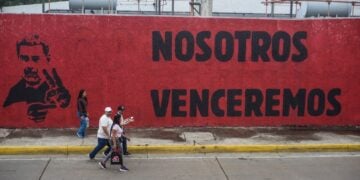 Καθημερινές οι εκκλήσεις για διαδηλώσεις στήριξης του Μαδούρο και της συζύγου του στη Βενεζουέλα (φωτ.: EPA/ Boris Vergara)