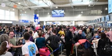 Χιλιάδες επιβάτες ταλαιπωρήθηκαν σήμερα στο αεροδρόμιο «Ελ. Βενιζέλος» (φωτ.: EUROKINISSI/Τατιάνα Μπόλαρη)
