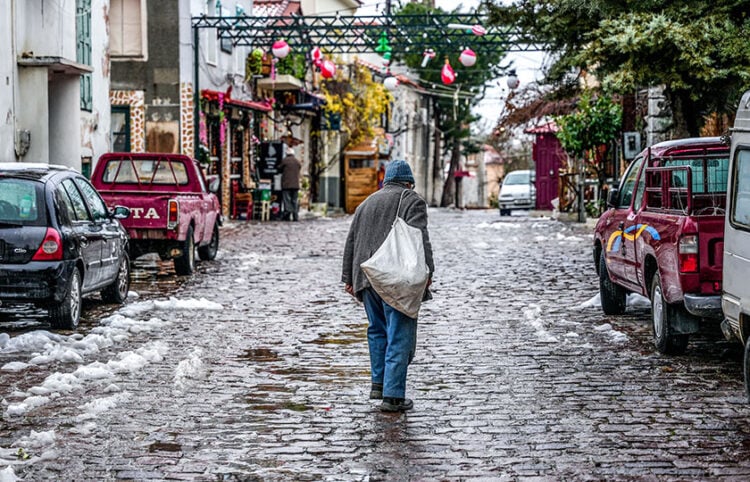 Χιόνια στη Λέσβο (φωτ.: ΕUROKINISSI / Παναγιώτης Μπαλάσκας)