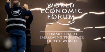 (Φωτ.: EPA / Gian Ehrenzeller)