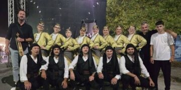 (Φωτ.: facebook/Εύξεινος Λέσχη Περιστάσεως)