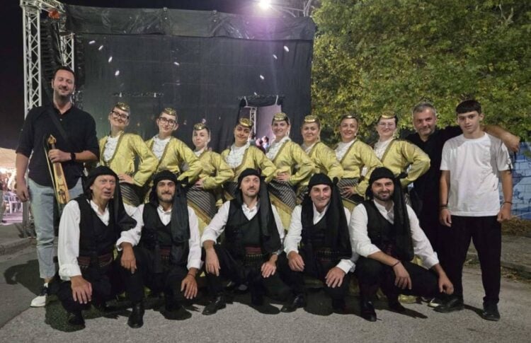 (Φωτ.: facebook/Εύξεινος Λέσχη Περιστάσεως)