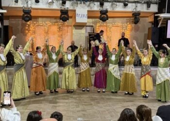 (Φωτ.: facebook/Εύξεινος Λέσχη Περιστάσεως)