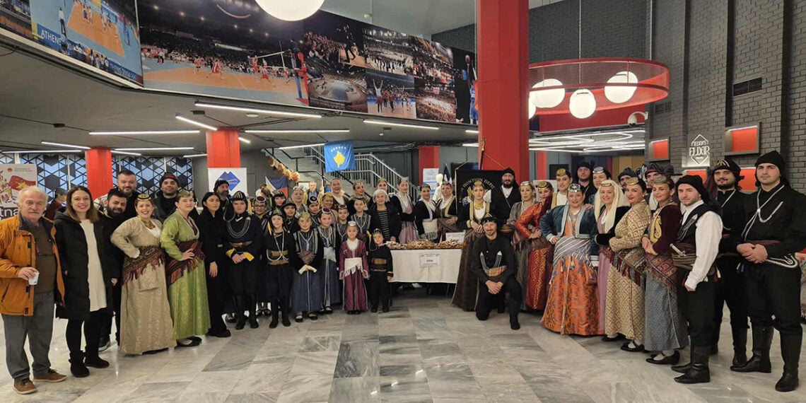 Στο φουαγιέ του ΣΕΦ, η Ένωση Ποντίων Περιστερίου (φωτ.: Facebook / Ένωση Ποντίων Περιστερίου)