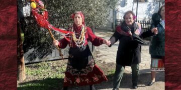 Η 85χρονη 85χρονη Γεωργία Αθανασιάδου ως Μπάμπω (φωτ.: facebook/Σύλλογος Σκεπαστού)