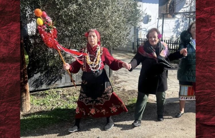 Η 85χρονη 85χρονη Γεωργία Αθανασιάδου ως Μπάμπω (φωτ.: facebook/Σύλλογος Σκεπαστού)