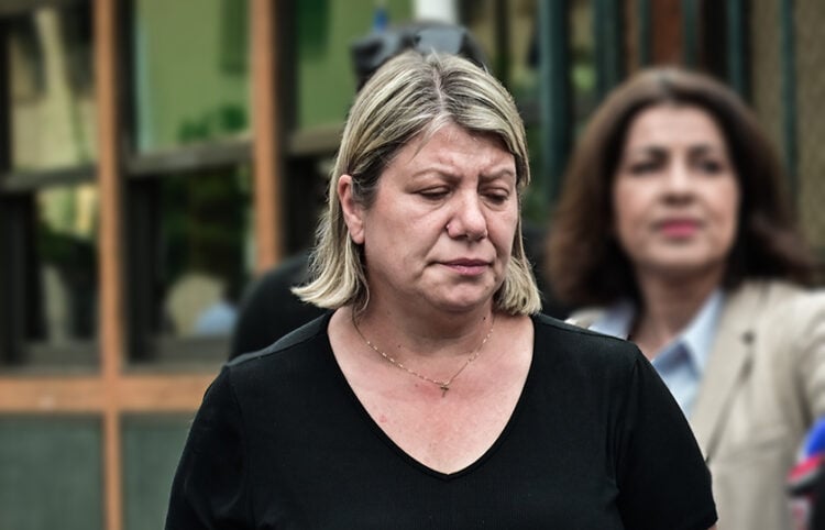 Η μητέρα του δολοφονημένου αστυνομικού Γιώργου Λυγγερίδη 
(φωτ αρχείου: EUROKINISSI / Κώστας Τζούμας)