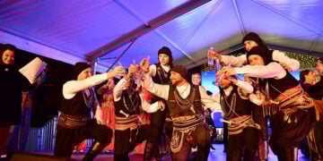 «Καλή χρονιά» από το «Φάρο» Αγίας Βαρβάρας, Σάββατο 3 Ιανουαρίου 2026 (φωτ.: Facebook / Σύλλογος Ποντίων Αγ. Βαρβάρας Ο Φάρος)