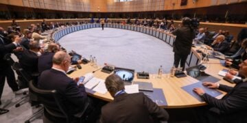 Στιγμιότυπο από τη συνάντηση των ευρωπαίων υπουργών Αγροτικής Ανάπτυξης στις Βρυξέλλες για τη συμφωνία Mercosur (φωτ.: EPA/Olivier Hoslet)