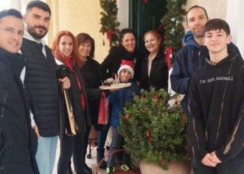(Φωτ.: facebook/Σύλλογος Ποντίων Χαϊδαρίου Αττικής «Ποντιακή Λύρα»)