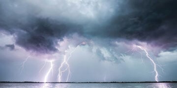 Έντονη καταιγίδα με κεραυνούς (φωτ.: ΕΚΠΑ)