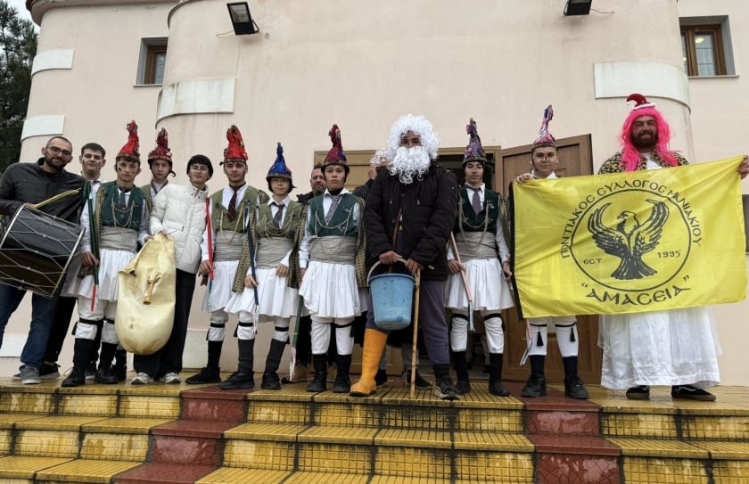 Τα Κοτσαμάνια της «Αμάσειας» σε... απαρτία (φωτ.: facebook/Ποντιακός Σύλλογος Μανιακίου «Αμάσεια»)