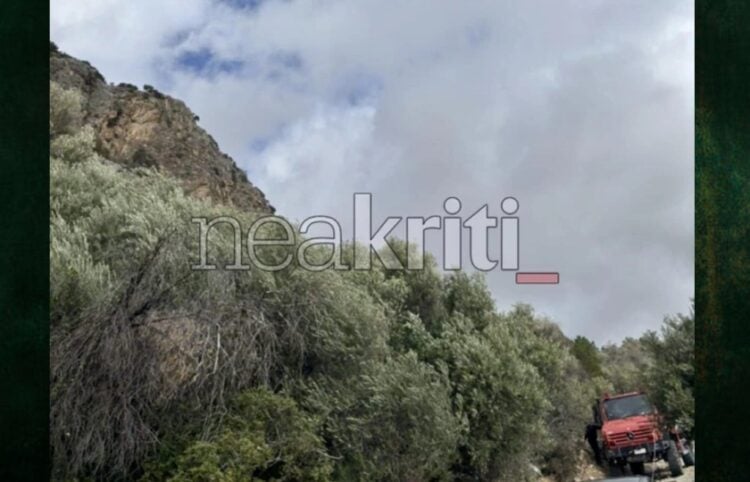 Η χαράδρα στην οποία έχασε τη ζωή του ο νεαρός κυνηγός (φωτ.: neakriti.gr)