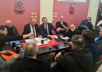 Στιγμιότυπο από τη συνάντηση (φωτ.: facebook/Συνομοσπονδία λαϊκών αγορών)