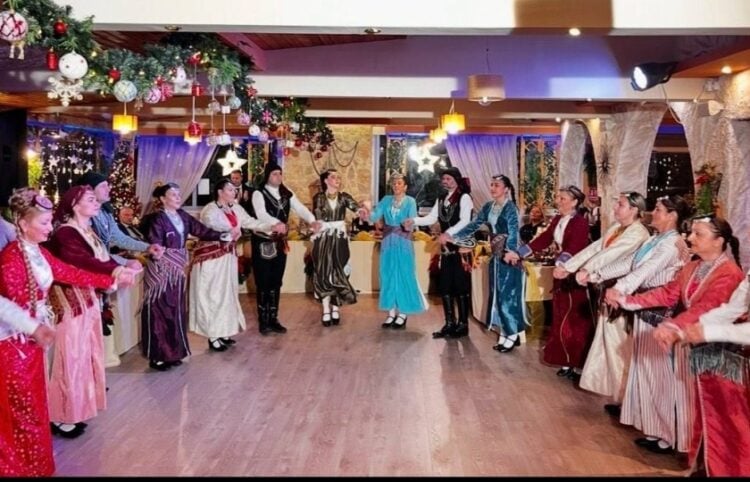 (Φωτ.: facebook/Λέσχη Ποντίων Ν. Καβάλας - Έτος Ιδρύσεως 1950)