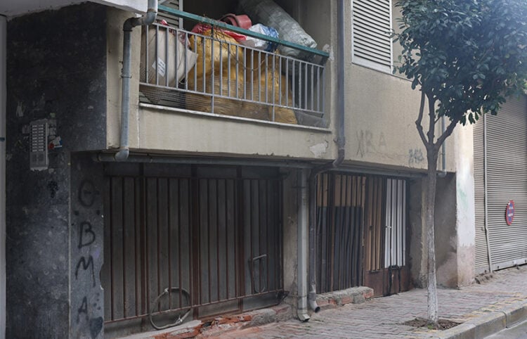 Νεκρές βρέθηκαν δύο γυναίκες που είχαν δηλωθεί ως αγνοούμενες, σε υπόγειο στην περιοχή της Μενεμένης στη Θεσσαλονίκη. Τετάρτη 28 Ιανουαρίου 2026 (φωτ.: MOTIONTEAM / EUROKINISSI / Βασίλης Βερβερίδης)