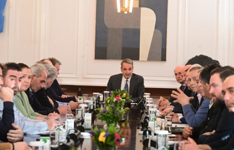 Στιγμιότυπο από την προηγούμενη συνάντηση του Κ. Μητσοτάκη με αντιπροσωπεία των αγροτών (φωτ.: EUROKINISSI/Τατιάνα Μπόλαρη)