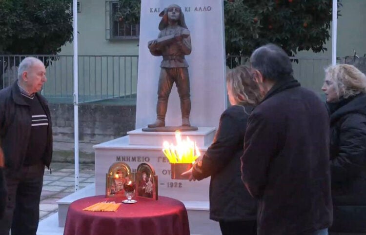 Παραμονή Θεοφανίων στο μνημείο για τη Γενοκτονία των Ελλήνων του Πόντου που βρίσκεται στην Άμπλιανη Λαμίας. Δευτέρα 5 Ιανουαρίου 2026 (πηγή: Glomex)