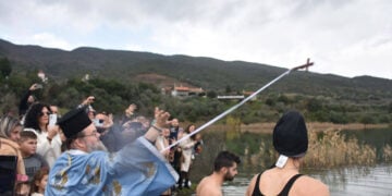 Αγιασμός των υδάτων στο Μπαμπαλιό, Τρίτη 6 Ιανουαρίου 2026 (φωτ.: Facebook / Συλ. Ποντίων Μπαμπαλιού Αξέχαστες Πατρίδες)