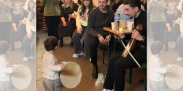 Στιγμιότυπο από το βίντεο με τον μικρό ταουλτζή (πηγή: TikTok / mariasafaridou)