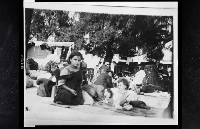 Μικρασιάτες πρόσφυγες λίγες ημέρες μετά την άφιξή τους στην Ελλάδα (φωτ.: Βιβλιοθήκη του Κογκρέσου)