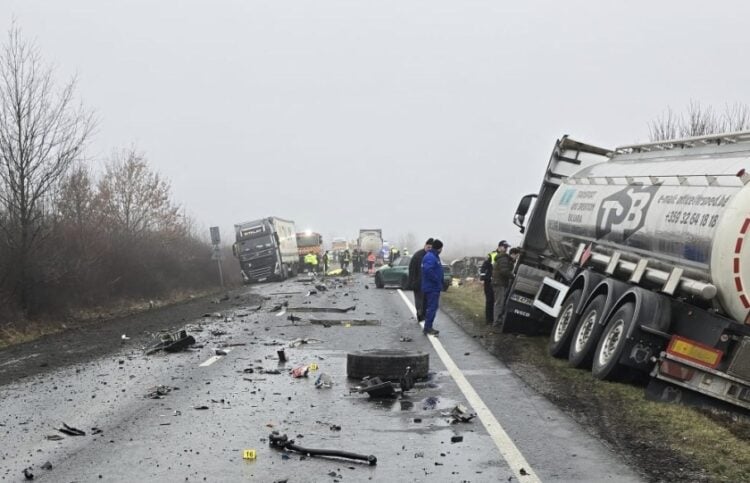 Φωτογραφία από το σημείο της τραγωδίας (φωτ.: EUROKINISSI)