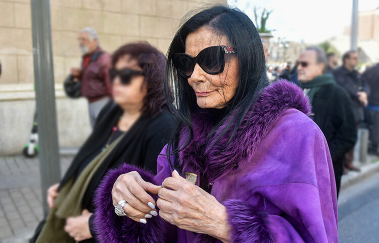 Το 2020, στην κηδεία του Κώστα Βουτσά (φωτ.: EUROKINISSI / Τατιάνα Μπόλαρη)