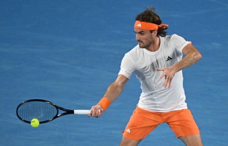 Ο Στέφανος Τσιτσιπάς στη διάρκεια του αγώνα (φωτ.: EPA/Lukas Coch)