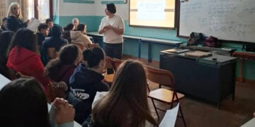 Παρουσίαση στο Πρότυπο Γενικό Λύκειο Μυτιλήνης, 18 Δεκεμβρίου 2025 (φωτ.: Facebook / Γενικά Αρχεία του Κράτους- Τμήμα ΓΑΚ Λέσβου)