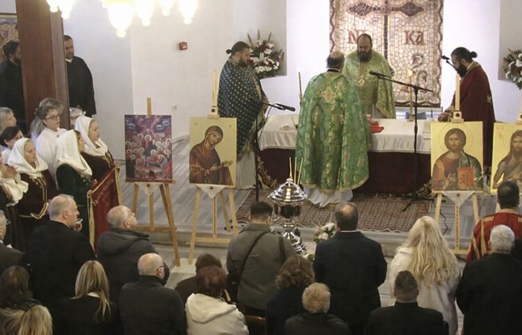 Θεία Λειτουργία για τα Θεοφάνια με το Ιουλιανό Ημερολόγιο στην Τρίγλια της Βιθυνίας (πηγή: Glomex)