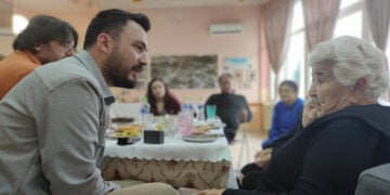 Από τη συνάντηση των Τούρκων ερευνητών με πληροφορητές και πληροφορήτριες (φωτ.: Facebook / Ιστορικός Ποντιακός Σύλλογος Νεοκαισάρειας)