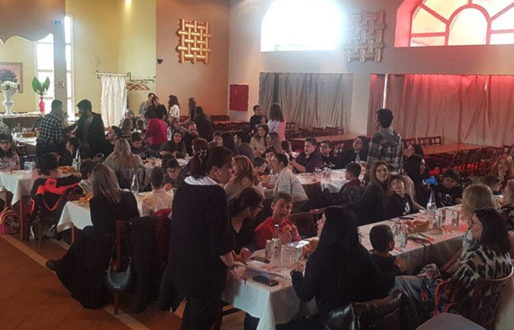 Στιγμιότυπο από τα «Τραπέζια Αγάπης» της Μέριμνας Ποντίων Κυριών Δράμας, Τρίτη 27 Ιανουαρίου 2026 (φωτ.: Facebook / Μέριμνα Ποντίων Κυριών Δράμας)