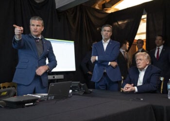 O Ντόναλντ Τραμπ παρακολουθώντας την εξέλιξη της επιχείρησης «Absolute Resolve» στη Βενεζουέλα, Σάββατο 3 Ιανουαρίου 2026 (φωτ.: Facebook / The White House)