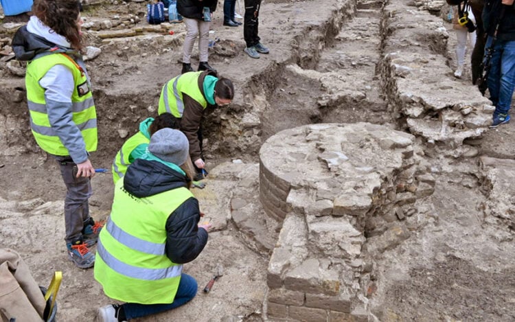 (Φωτ.: EPA / Γρ. Τύπου Regione Marche)