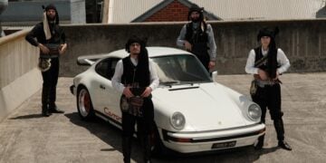 Οι «Ακρίτες του Πόντου» ακοίμητοι φρουροί και μιας... Πόρσε (φωτ.: facebook/Yitonia/709.este)