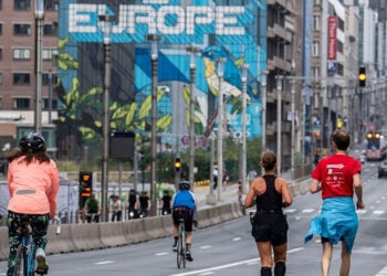 Στις Βρυξέλλες (φωτ.: Facebook / European Commission)