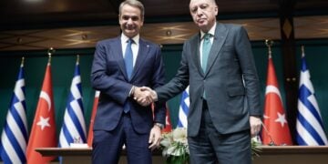 Εικόνα από τη συνάντηση του Κυριάκου Μητσοτάκη με τον Ρετζέπ Ταγίπ Ερντογάν στην Άγκυρα, όπου πραγματοποιήθηκε η 6η Σύνοδος του Ανώτατου Συμβουλίου Συνεργασίας Ελλάδας-Τουρκίας (φωτ.: Δημήτρης Παπαμήτσος/Γρ. Τύπου Πρωθυπουργού/EUROKINISSI)