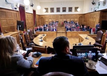 Συζήτηση και έγκριση του πορίσματος στην Εξεταστική Επιτροπή της Βουλής, «Για τη διερεύνηση όλων των ζητημάτων που έχουν ανακύψει σχετικά με τη λειτουργία του Οργανισμού Πληρωμών και Ελέγχου Κοινοτικών Ενισχύσεων Προσανατολισμού και Εγγυήσεων (Ο.Π.Ε.Κ.Ε.Π.Ε), με γνώμονα την ανάδειξη τυχόν ευθυνών και την αποκατάσταση της αξιοπιστίας του συστήματος πληρωμής των αγροτικών ενισχύσεων, ώστε να αποτελεί έναν αξιόπιστο, αποτελεσματικό και δίκαιο μηχανισμό για όλους τους παράγωγους της χώρας» (φωτ.: Γιάννης Παναγόπουλος/ EUROKINISSI)